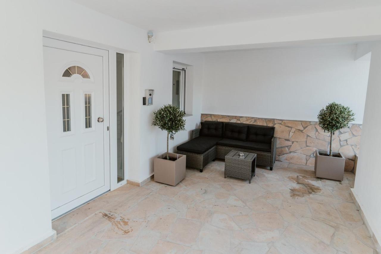 Nea Kallikrateia Blue And White Luxury Suites المظهر الخارجي الصورة