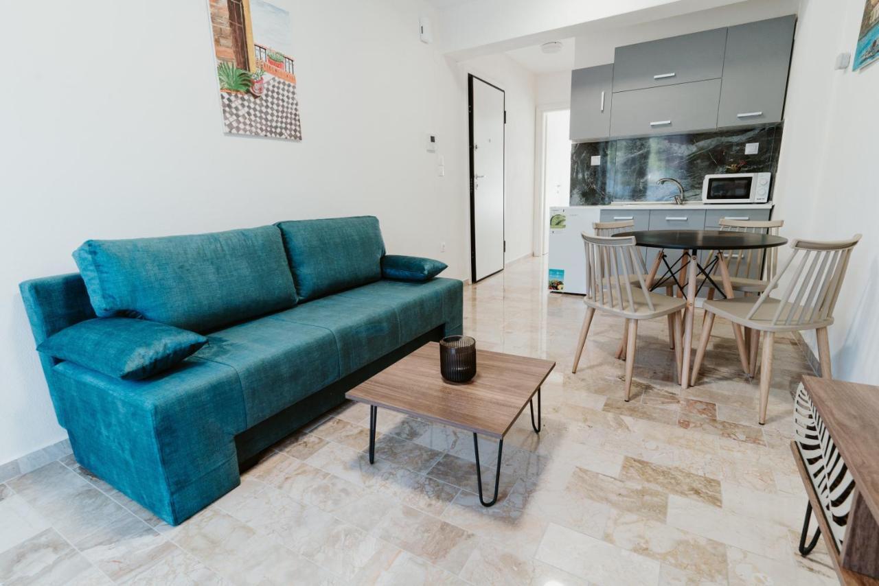 Nea Kallikrateia Blue And White Luxury Suites المظهر الخارجي الصورة